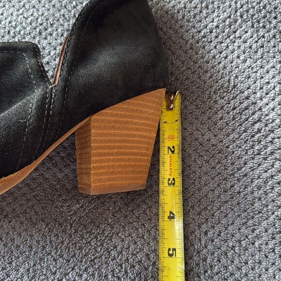 Jeffrey Campbell Black Suede Rosalee Booties Size 9.5 V Cut Stacked Heel Western - Picture 8 of 10